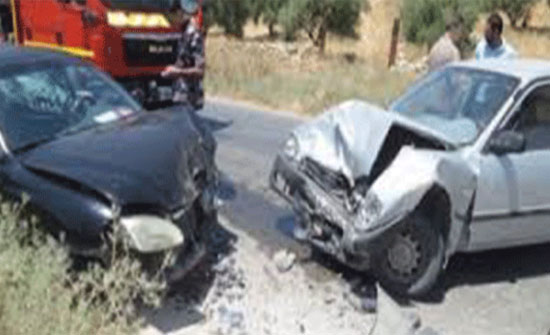 5 إصابات بحادث تصادم في الشونة