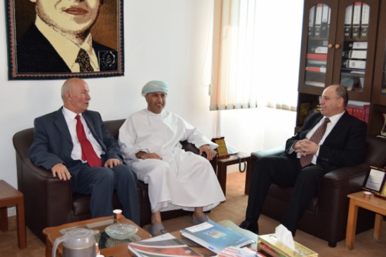 الملحق الثقافي العُماني البلوشي يزور جامعة إربد الأهلية الملحق الثقافي العُماني البلوشي يزور جامعة إربد الأهلية