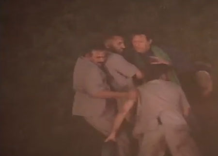 سقوط رئيس اثناء خطابه