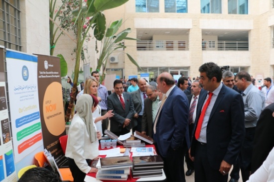 جامعة الشرق الأوسط توفر العديد من فرص العمل لخريجيها والمجتمع المحلي