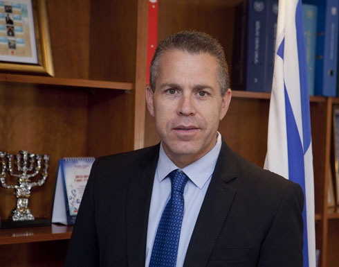 وزير الأمن يعترف : الإسرائيليان في غزة "جنديان "