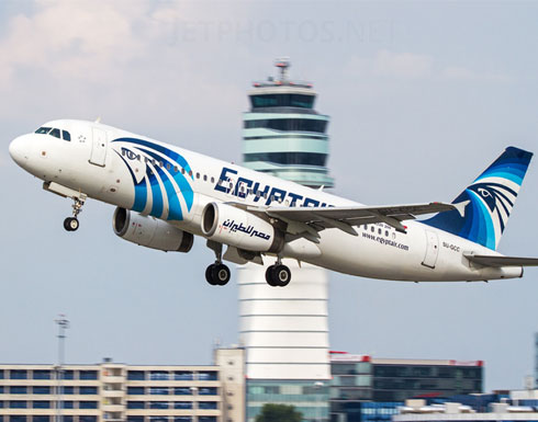 لجنة التحقيق : اندلاع حريق بقمرة قيادة الطائرة المصرية قبل سقوطها