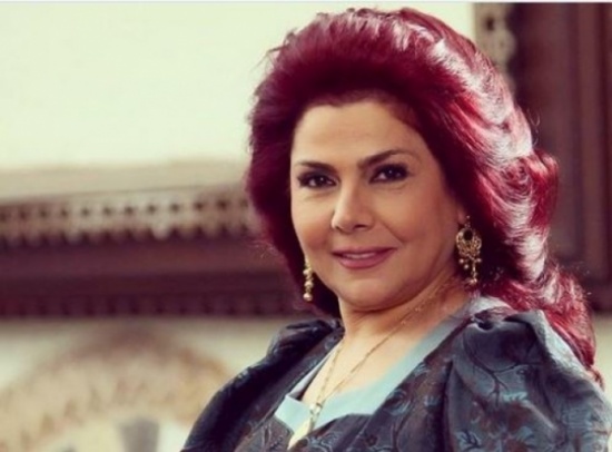 بالصور - ابن "ام عصام" يشعل مواقع التواصل بوسامته.. تعرفوا عليه بالصور - ابن "ام عصام" يشعل مواقع التواصل بوسامته.. تعرفوا عليه