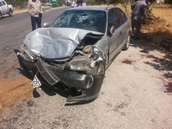 بالصور : وفاة وإصابتان بحادث تصادم في مأدبا