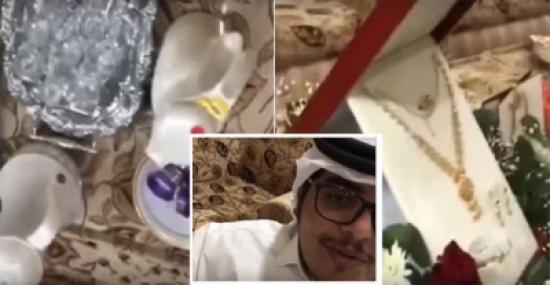 بالفيديو.. أبناء يحتفلون بوالدتهم ويوجهون رسالة لأبيهم بعدما تزوج عليها بالفيديو.. أبناء يحتفلون بوالدتهم ويوجهون رسالة لأبيهم بعدما تزوج عليها