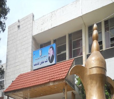 عميد كلية عجلون يلتقي الطلبة الوافدين