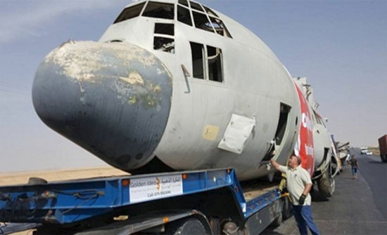 تجهيز موقع اغراق طائرة سي 130 بالشاطئ الجنوبي