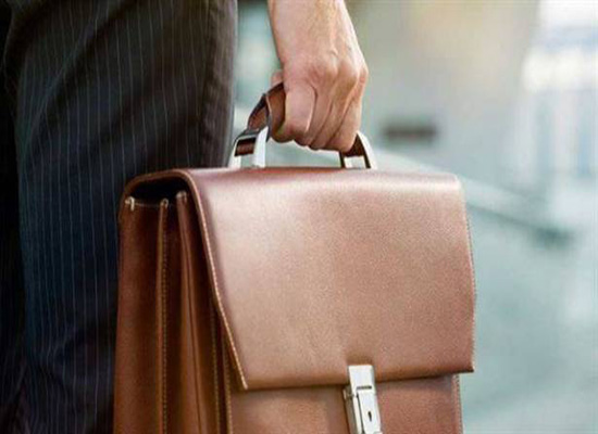 أغرب الوظائف التي لم تخطر ببالك، وبأجور خيالية!