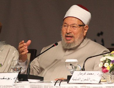 القرضاوي: خلافة ‘داعش’ لا معنى لها وخلافة هذا العصر فيدرالية أو كونفيدرالية