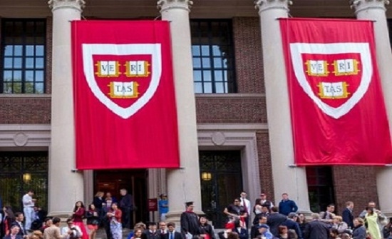 جامعة ” أصحاب المليارات ” تخرج منها 17 مليارديراً جامعة ” أصحاب المليارات ” تخرج منها 17 مليارديراً