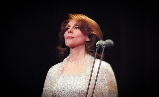 بالصور : فنانات أصدرن أغنيات مؤثرة لأطفالهن على رأسهن فيروز وصباح بالصور : فنانات أصدرن أغنيات مؤثرة لأطفالهن على رأسهن فيروز وصباح