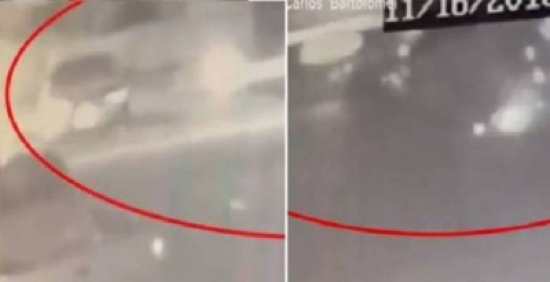 فيديو: قطار يشطر سيارة بداخلها فتاة لنصفين.. مصيرها سيفاجئكم!
