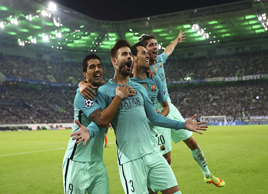 فيديو: "برشلونة" يقتنص فوزا صعبا من "بوروسيا" وينفرد بالصدارة