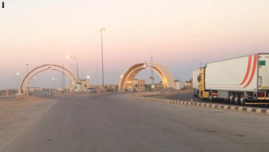 هجوم بـ 3 سيارات مفخخة على معبر طريبيل العراقي مع الاردن هجوم بـ 3 سيارات مفخخة على معبر طريبيل العراقي مع الاردن