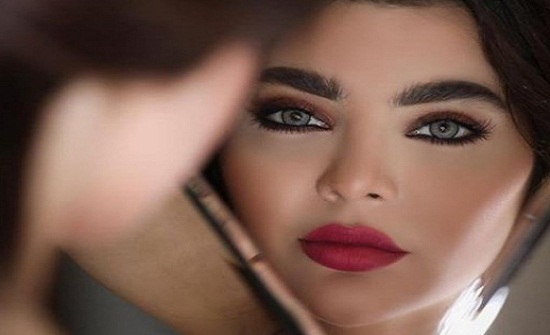 بالصور : قمر اللبنانية تُواصل جرأتها غير المسبوقة بجلسة تصوير جديدة