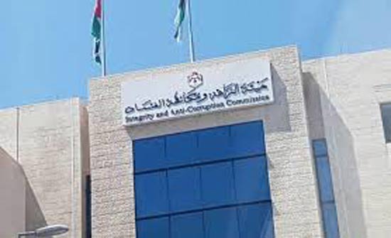 النزاهة ومكافحة الفساد تتابع قضية "شاحنات نقل الكبريت السام"