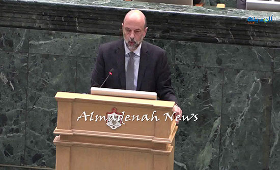 تقليص اعداد موظفي الحكومة لتفادي الاكتظاظ