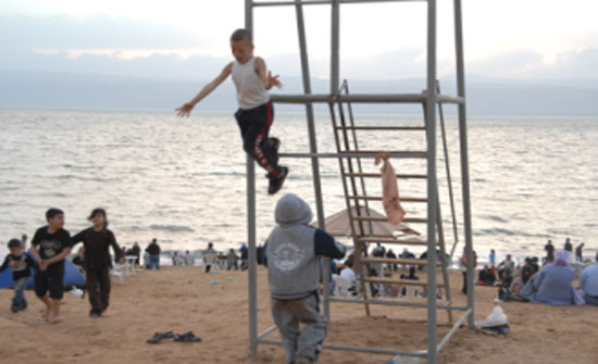 الدفاع المدني يدعو لانتهاج السلوك الوقائي خلال عطلة عيد الأضحى المبارك