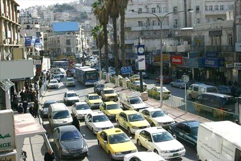 مسيرة كرنفالية تايلندية في وسط البلد مسيرة كرنفالية تايلندية في وسط البلد