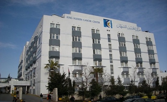 شركة توزيع الكهرباء تتبرع لمركز الحسين للسرطان شركة توزيع الكهرباء تتبرع لمركز الحسين للسرطان