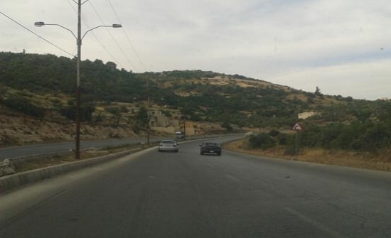مواطنون يطالبون بتأهيل طريق عجلون وادي الطواحين
