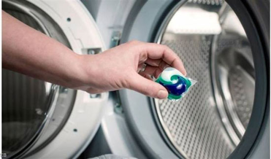 طفلة كادت تفقد بصرها بسبب.. مسحوق "غسيل" !