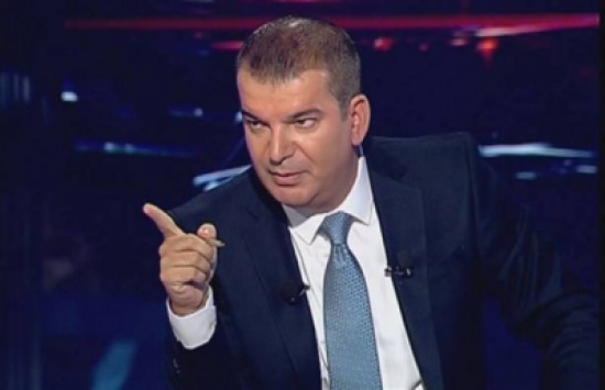 بالفيديو طوني خليفة ينتفض على الهواء.. "كفى إستغلال للمرأة ولا أحد يزايد علينا" بالفيديو طوني خليفة ينتفض على الهواء.. "كفى إستغلال للمرأة ولا أحد يزايد علينا"