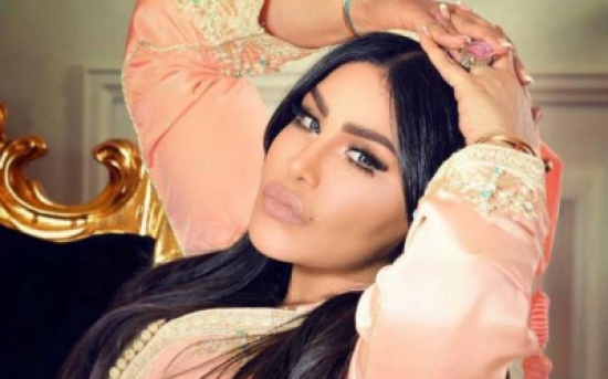 بالفيديو: أبرز الصور الفاضحة لأحلام التي أشعلت تويتر!