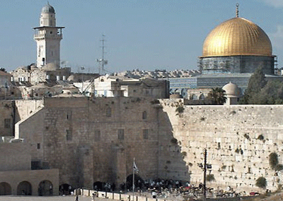 حارس أمن " إسرائيلي " يقتل يهوديا في الأقصى ظنا بأنه فلسطيني حارس أمن " إسرائيلي " يقتل يهوديا في الأقصى ظنا بأنه فلسطيني