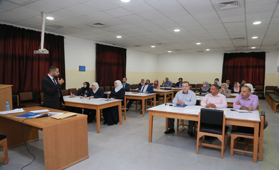 ورشة عمل"التخطيط الاستراتيجي" في جامعة الزرقاء ورشة عمل"التخطيط الاستراتيجي" في جامعة الزرقاء