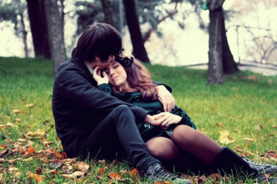 عناق "محترف" مقابل.. ستين دولاراً