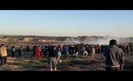 بالفيديو : إصابة 46 متظاهرا فلسطينيا برصاص الجيش الإسرائيلي شرقي غزة