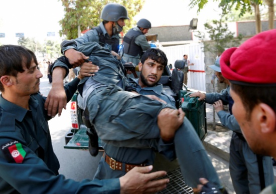 مقتل وإصابة نحو 66 شخصاً بانفجار سيارة في كابول مقتل وإصابة نحو 66 شخصاً بانفجار سيارة في كابول