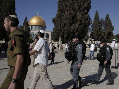 القدس: 22 مستوطنا يقتحمون ساحات المسجد الأقصى القدس: 22 مستوطنا يقتحمون ساحات المسجد الأقصى