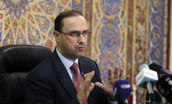 المومني يوضح بعض بنود نظام الخدمة المدنية المعدلة المومني يوضح بعض بنود نظام الخدمة المدنية المعدلة
