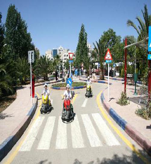 المراكز الاجتماعية المفتوحة والمرورية تواصل خدماتها خلال العيد