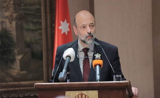 رئيس الوزراء: الحكومة مستمرة بدعم جميع المبادرات الإبداعية الشبابية رئيس الوزراء: الحكومة مستمرة بدعم جميع المبادرات الإبداعية الشبابية