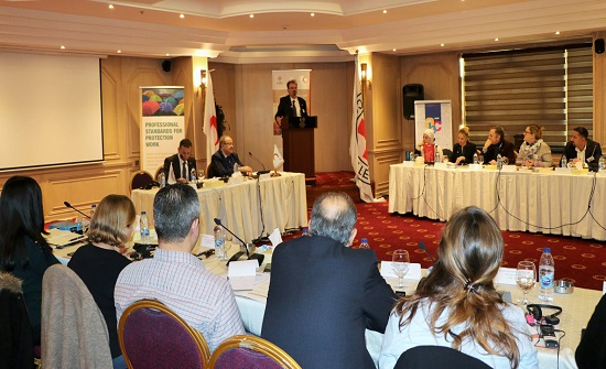 مؤتمر إقليمي بعمان عن إعادة الروابط العائلية مؤتمر إقليمي بعمان عن إعادة الروابط العائلية