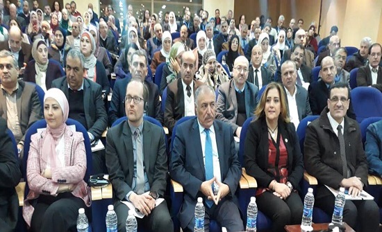 وزارة الصحة تطلق أنظمة لإدارة الأداء والتخطيط للموارد الصحية وزارة الصحة تطلق أنظمة لإدارة الأداء والتخطيط للموارد الصحية