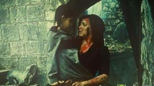 صورة مؤثرة للنجمة سلاف فواخرجي من فيلم (مريم) تثير الجدل على مواقع التواصل صورة مؤثرة للنجمة سلاف فواخرجي من فيلم (مريم) تثير الجدل على مواقع التواصل