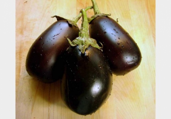 مهرجان للباذنجان بقرية فلسطينية