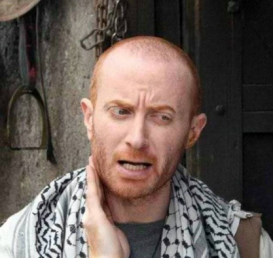 شاهدوا "نمس" باب الحارة يغني للشام