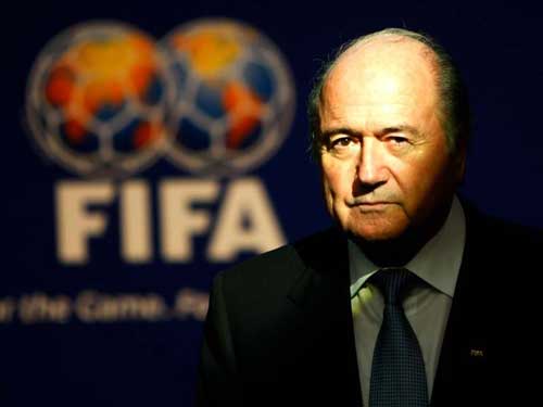 بلاتر: فرنسا وألمانيا مارستا الضغط على «فيفا» لأجل مونديال2022