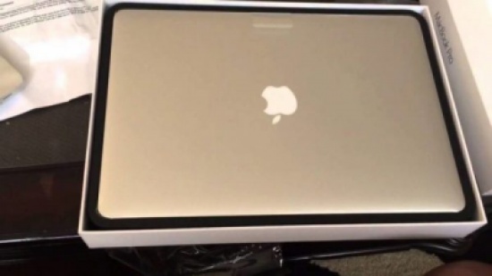 آبل تبيع حواسيب MacBook Pro مجددة دون لوحة اللمس آبل تبيع حواسيب MacBook Pro مجددة دون لوحة اللمس
