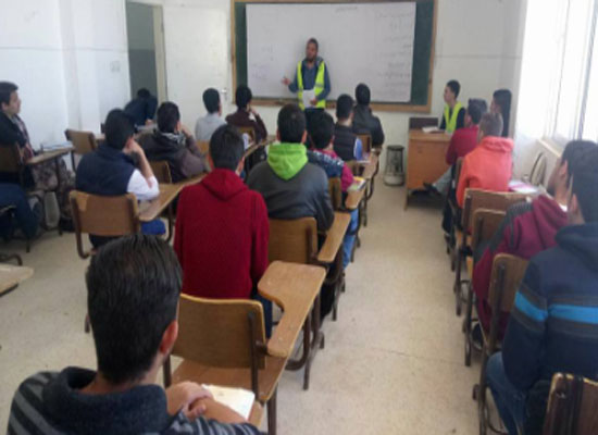 مبادرة "تخصصك مستقبلك" في جامعة الحسين