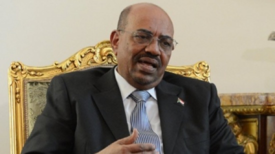 سودانيون يتهمون "البشير" باغتيال "ناشط" بالقاهرة سودانيون يتهمون "البشير" باغتيال "ناشط" بالقاهرة