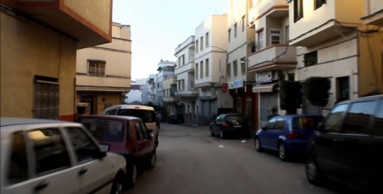بالفيديو.. مغاربة يضبطون إمام مسجد يمارس الرذيلة مع متزوجة.. وهكذا عاقبوه بالفيديو.. مغاربة يضبطون إمام مسجد يمارس الرذيلة مع متزوجة.. وهكذا عاقبوه