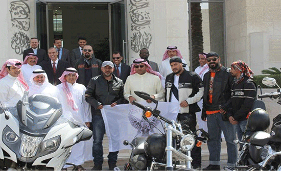 فريق رحالة سعودي يصل عمان