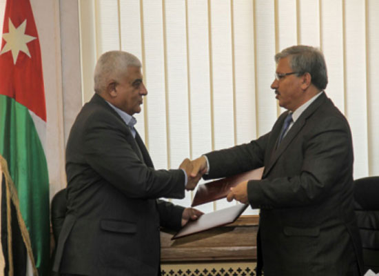 مذكرة تفاهم تؤطر التعاون الالكتروني بين الطاقة والمعادن ودائرة الجمارك