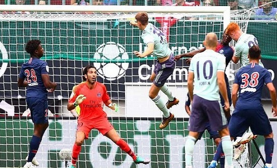 بوفون يتلقى أول أهدافه مع باريس سان جرمان